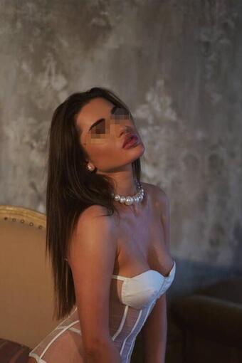 Индивидуалка СПб Алина Озерки, +7(981)174-52-34
